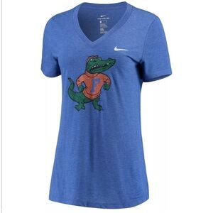 NIKE / Ladies Athletic Cut Florida Gators V-neck Tee Size L